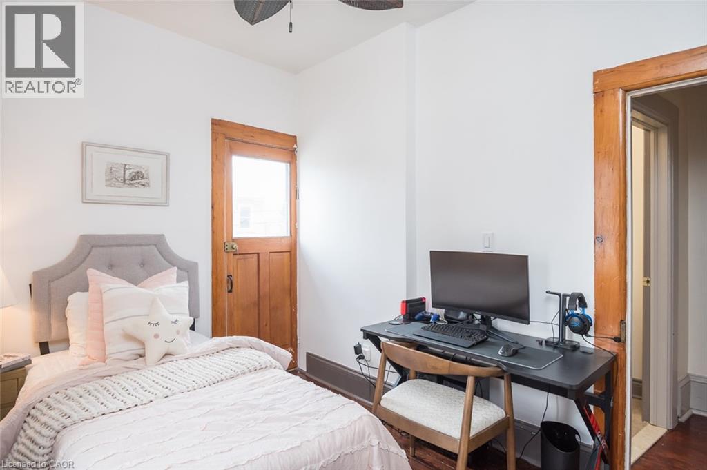 207 WATERLOO Street N thumbnail 30