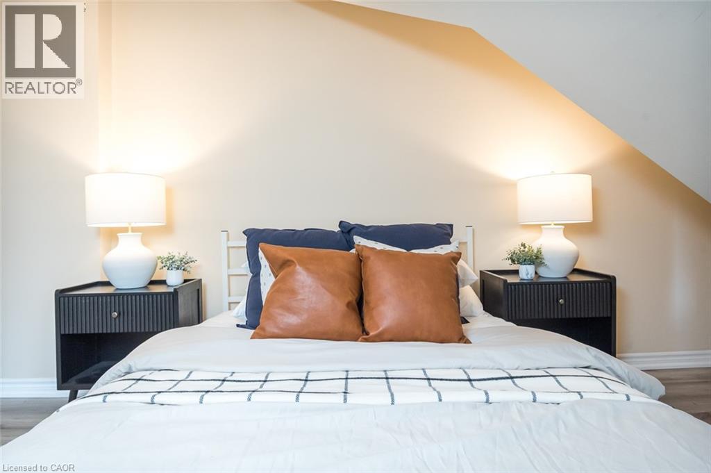 207 WATERLOO Street N thumbnail 37