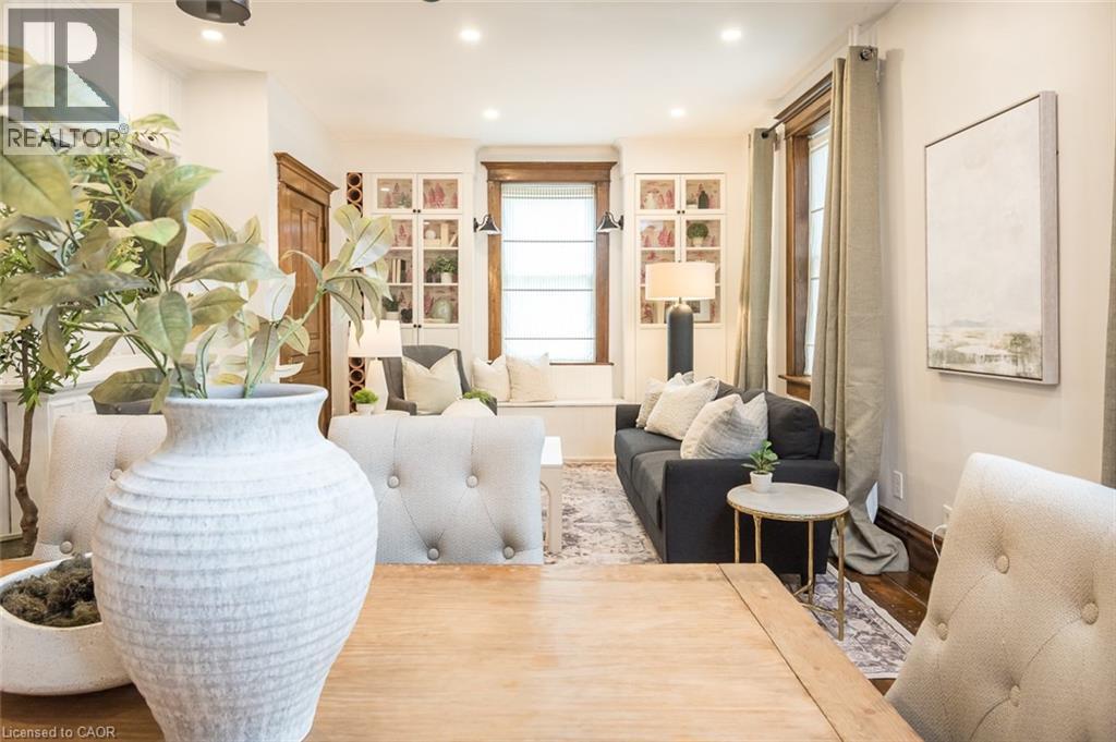 207 WATERLOO Street N thumbnail 9