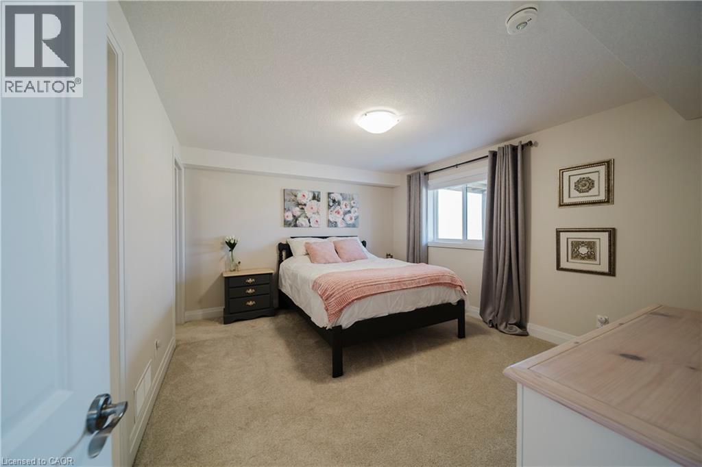 300 SNYDER'S Road E Unit# 12 thumbnail 36