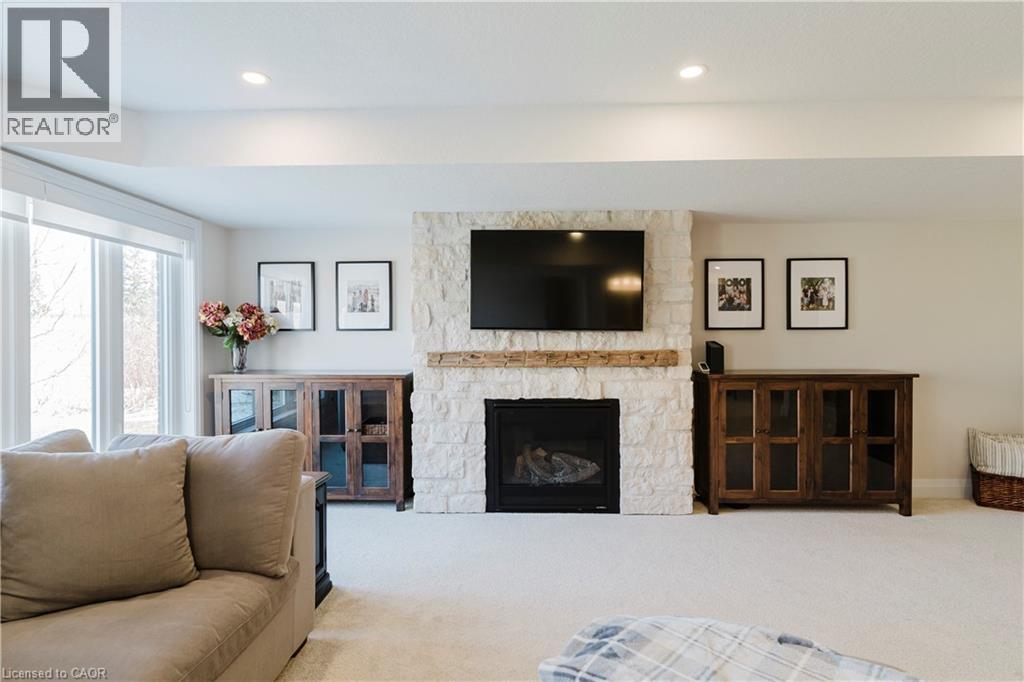 300 SNYDER'S Road E Unit# 12 thumbnail 33