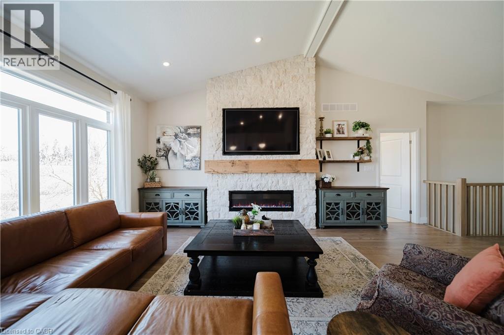 300 SNYDER'S Road E Unit# 12 thumbnail 7