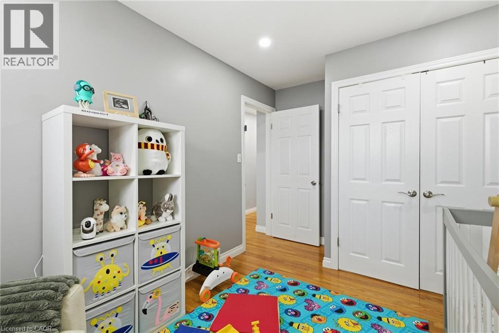 364 ROSELAWN Place thumbnail 18