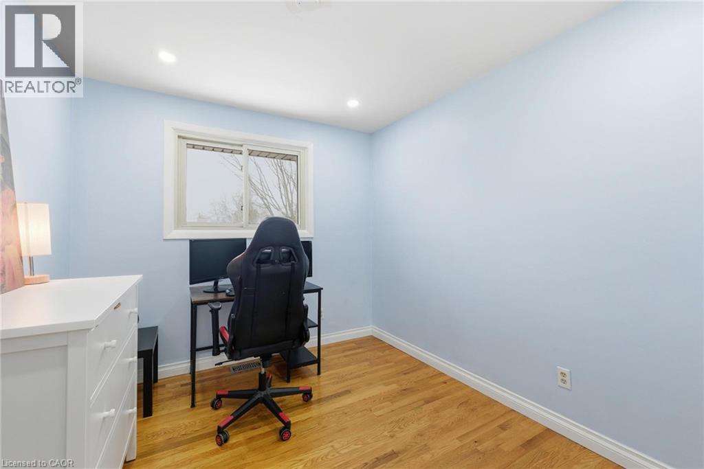 364 ROSELAWN Place thumbnail 15