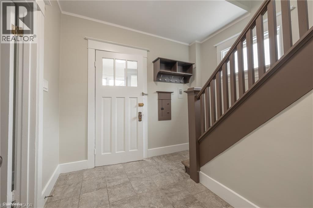 175 REGINA Street N thumbnail 6