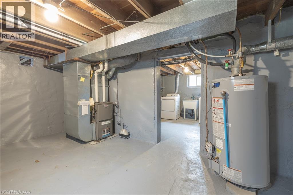 175 REGINA Street N thumbnail 21