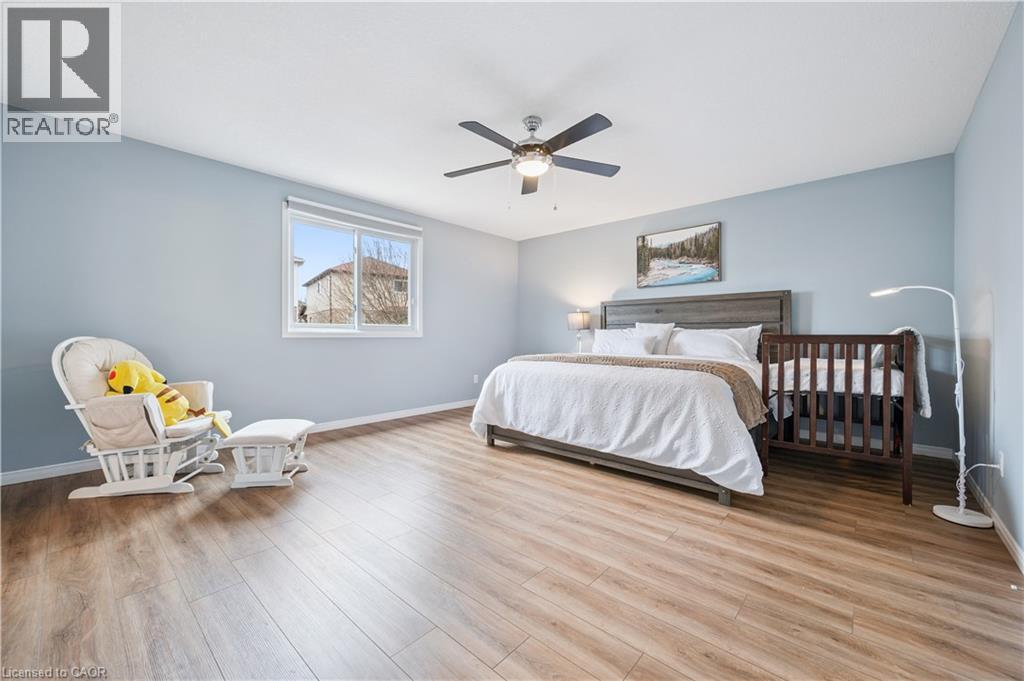 202 SLEAFORD Street thumbnail 30