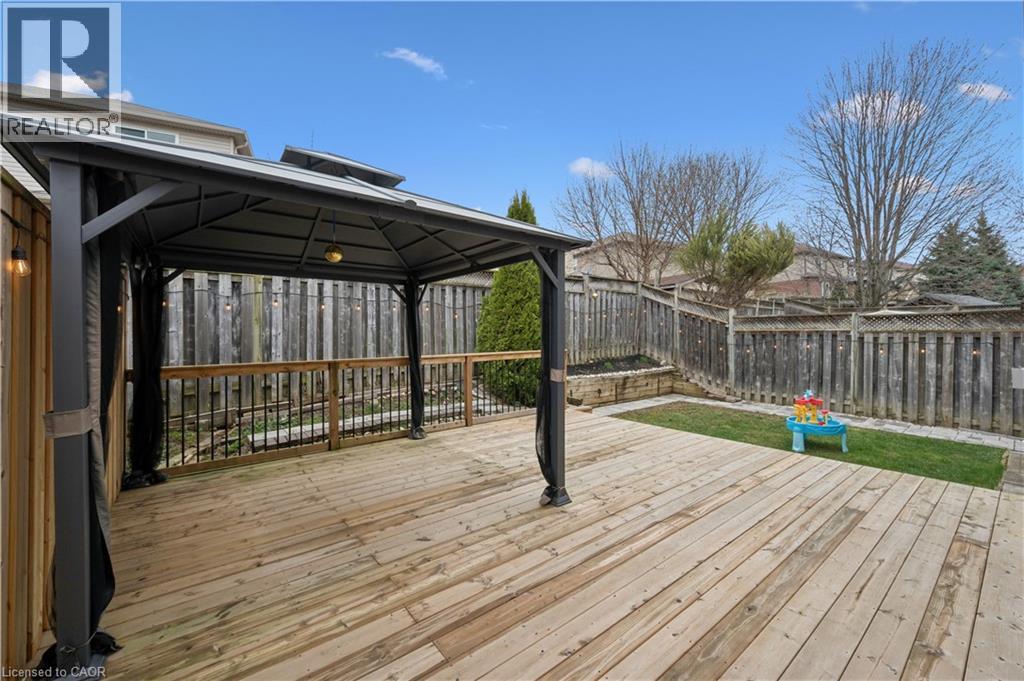 202 SLEAFORD Street thumbnail 41