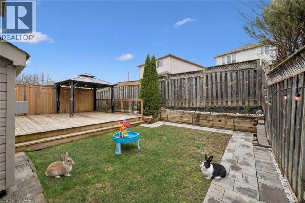 202 SLEAFORD Street thumbnail 43