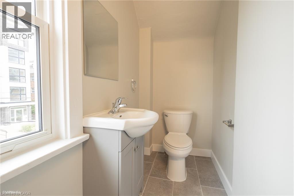 177 REGINA Street N thumbnail 14