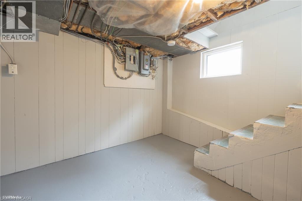 177 REGINA Street N thumbnail 17