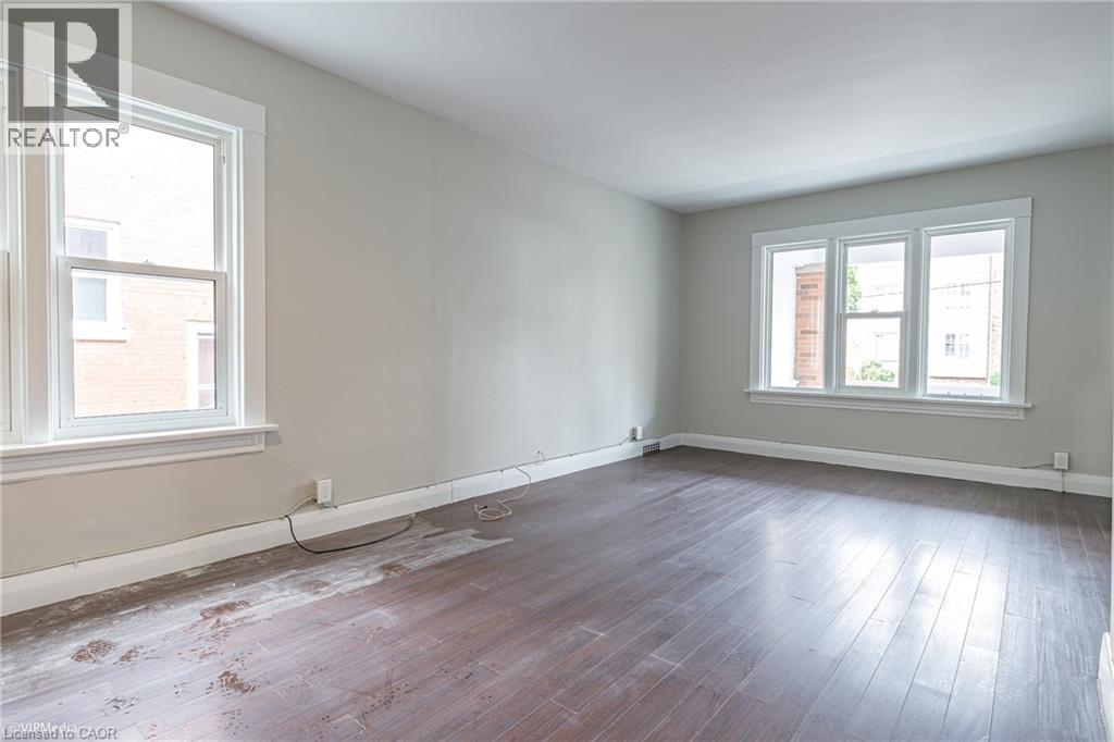 177 REGINA Street N thumbnail 5