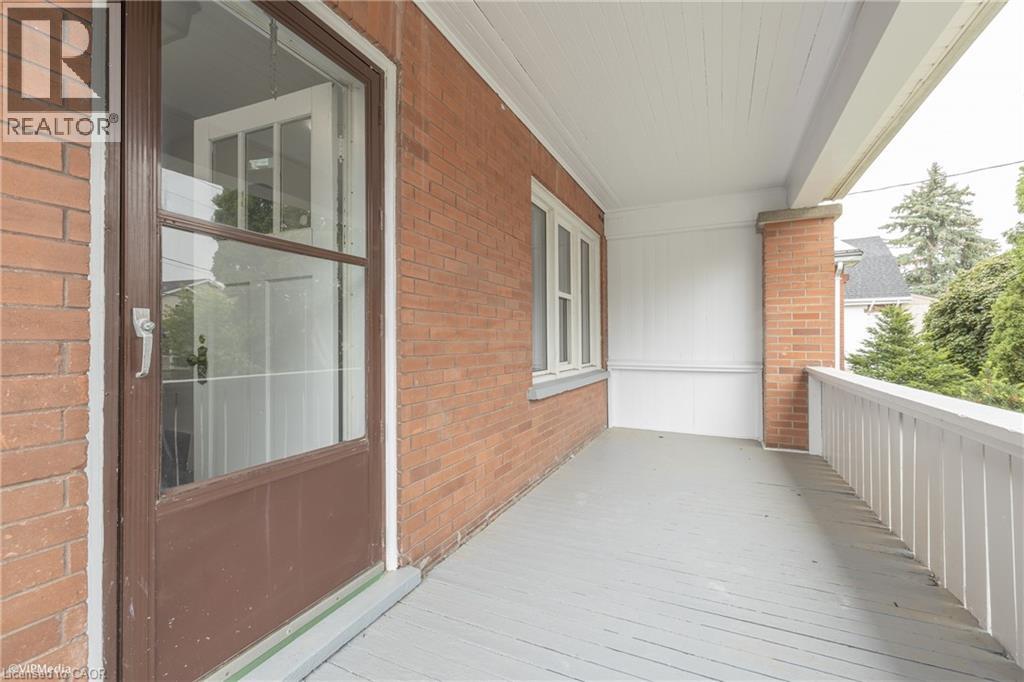 177 REGINA Street N thumbnail 22