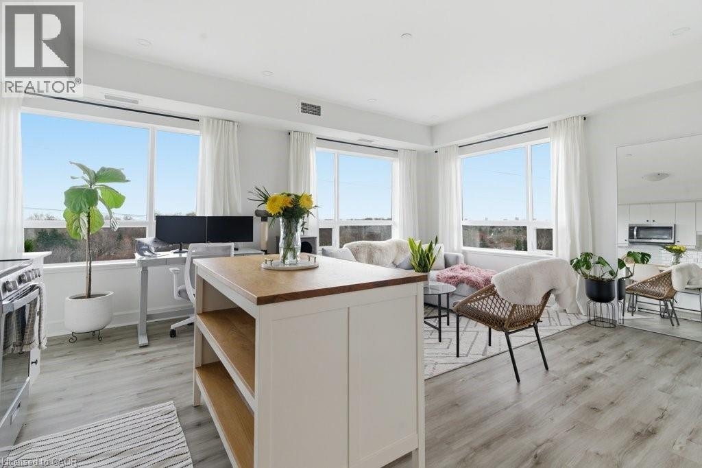 247 NORTHFIELD Drive E Unit# 601 thumbnail 2