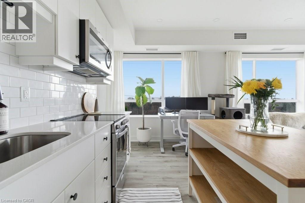 247 NORTHFIELD Drive E Unit# 601 thumbnail 5