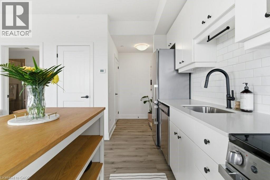 247 NORTHFIELD Drive E Unit# 601 thumbnail 8