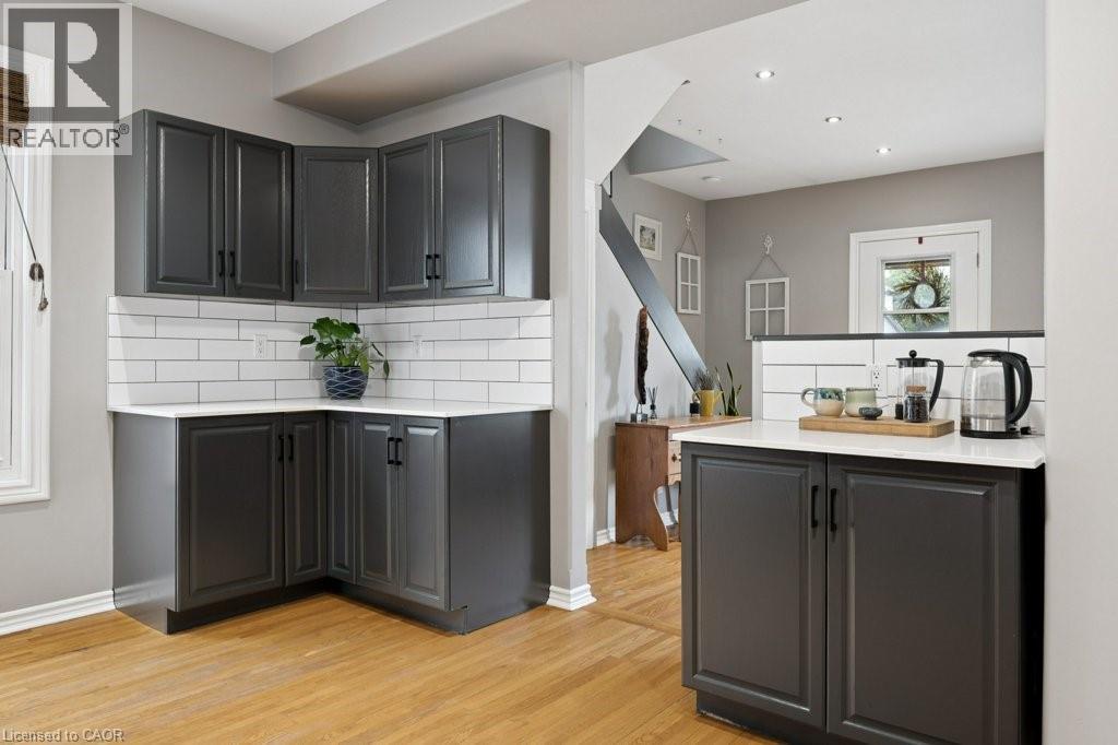 43 KRUG Street thumbnail 15