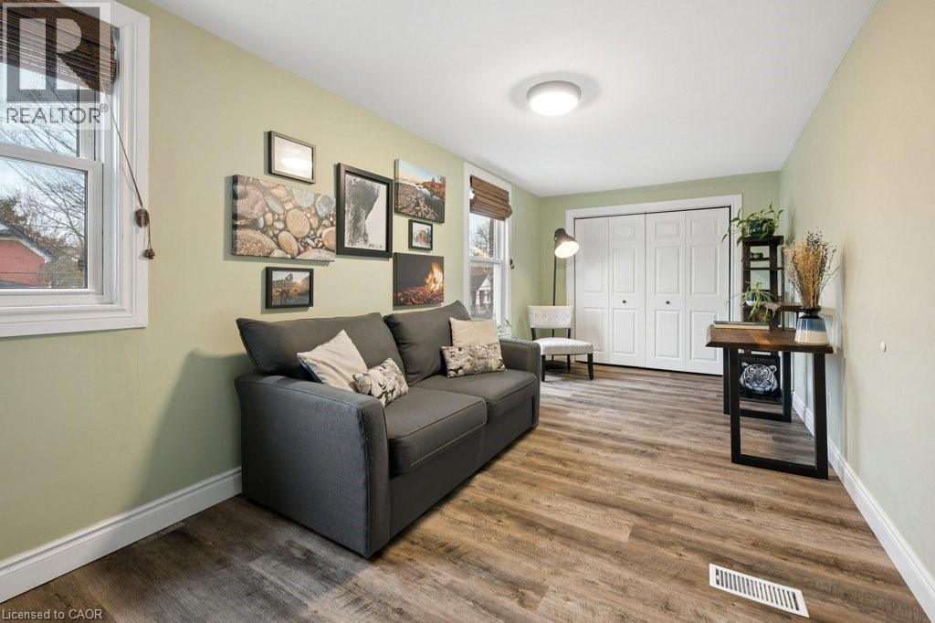 43 KRUG Street thumbnail 23