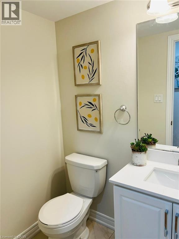 570 LINDEN Drive Unit# 3 thumbnail 21