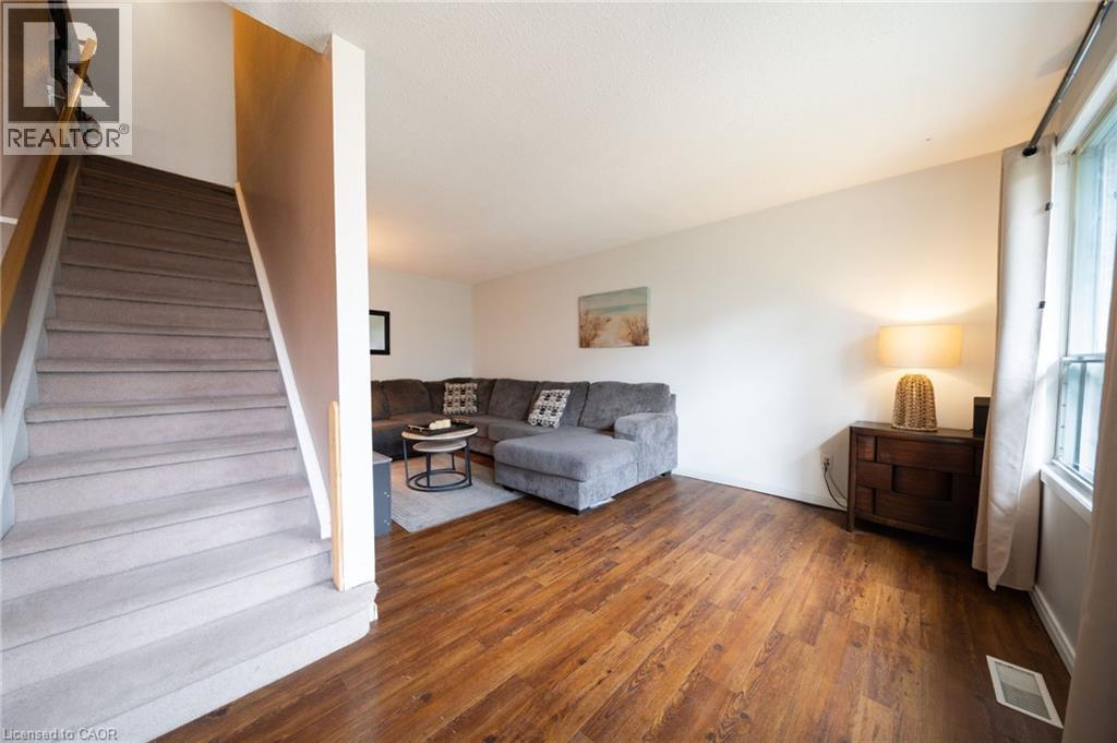 391 PIONEER Drive Unit# 4 thumbnail 5