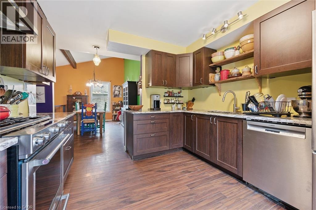 31 SAXONY Circle thumbnail 17