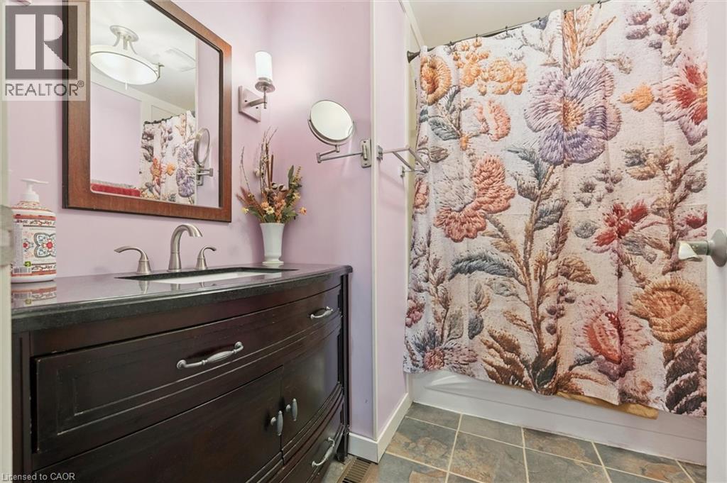 31 SAXONY Circle thumbnail 23