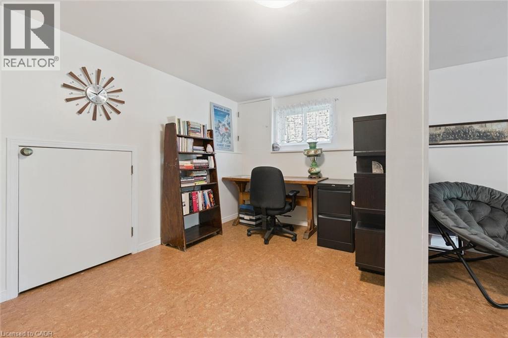 31 SAXONY Circle thumbnail 27