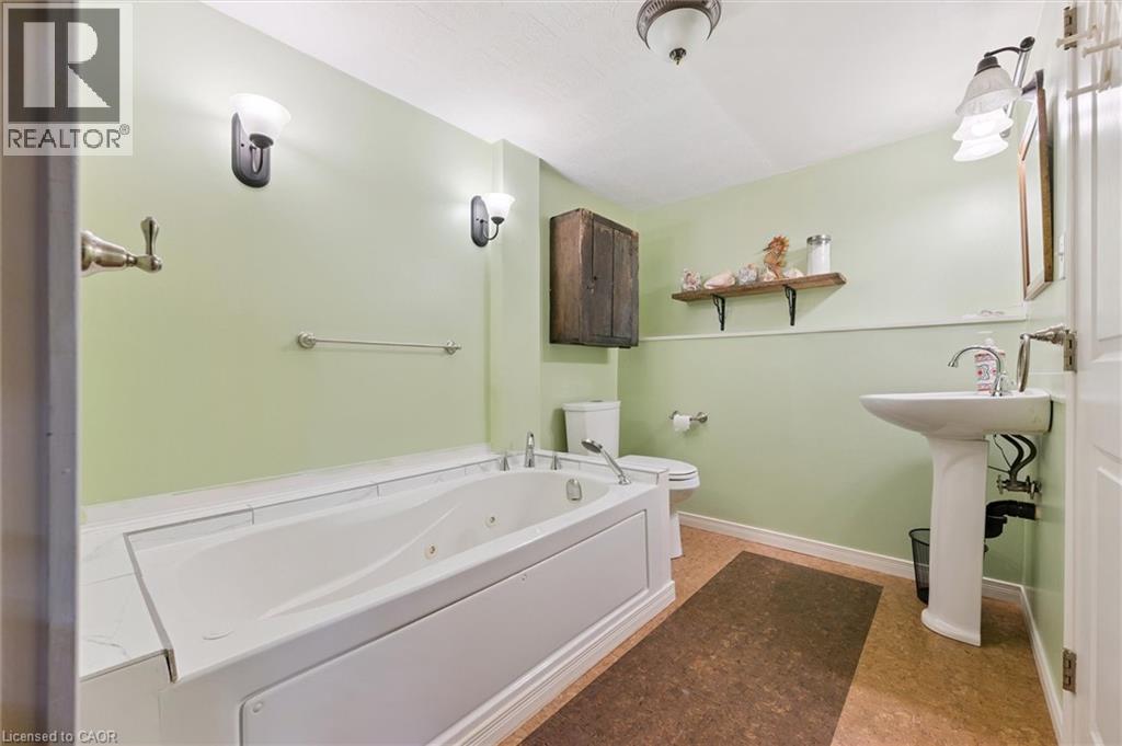 31 SAXONY Circle thumbnail 30