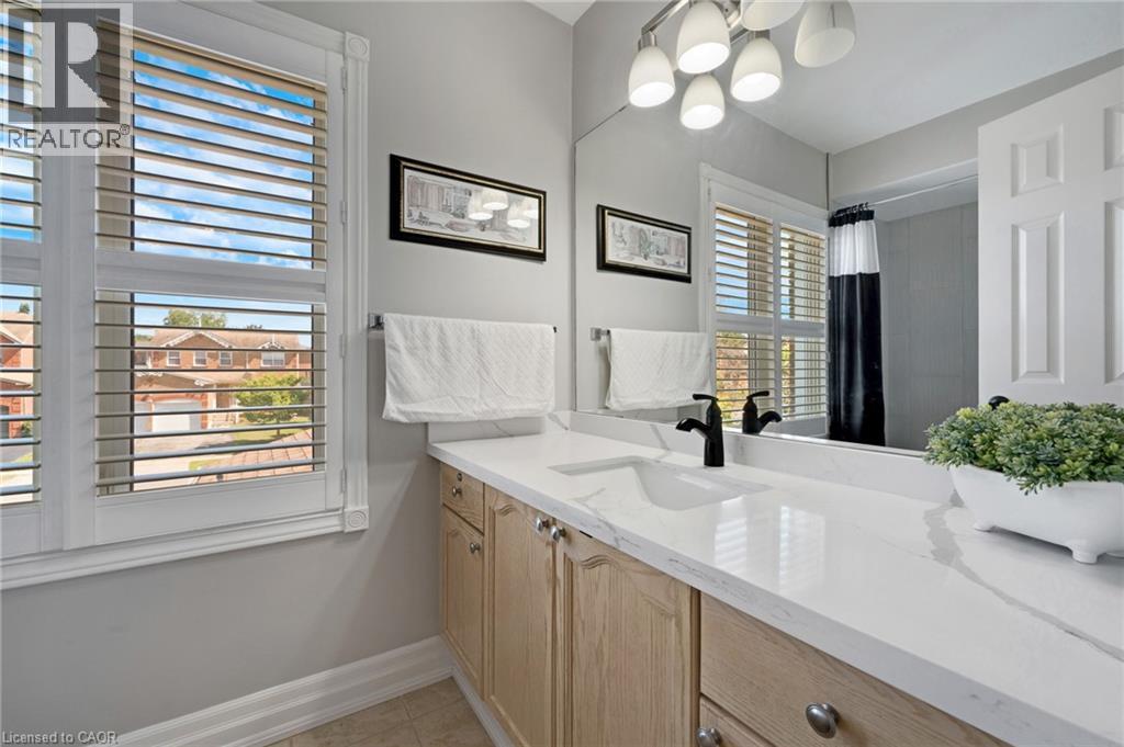 477 BURNETT Avenue thumbnail 22