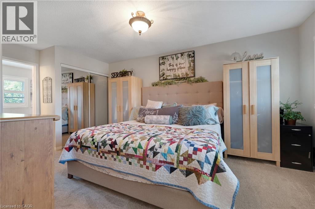 477 BURNETT Avenue thumbnail 23