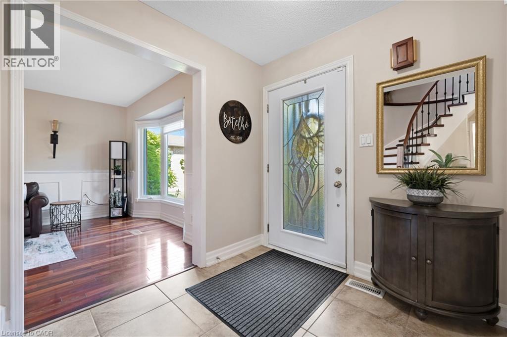 477 BURNETT Avenue thumbnail 4