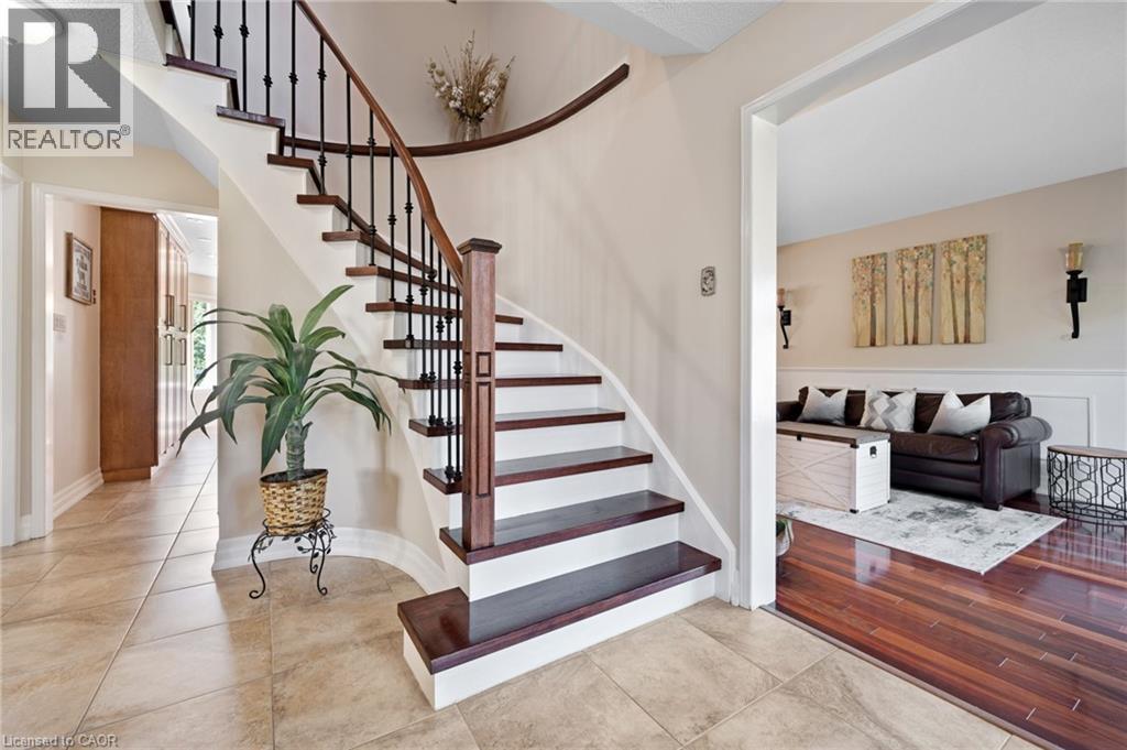 477 BURNETT Avenue thumbnail 6