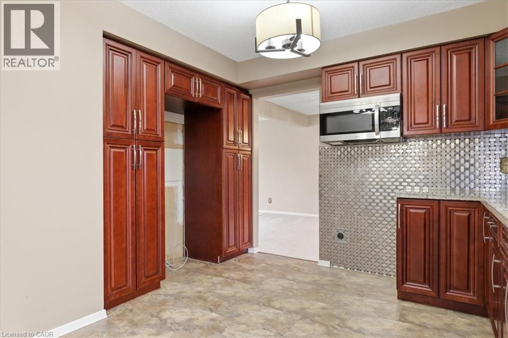 94 COLEBROOK Court thumbnail 11