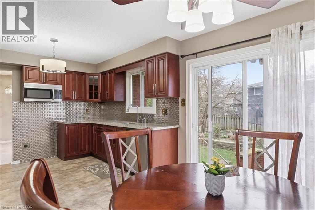 94 COLEBROOK Court thumbnail 13