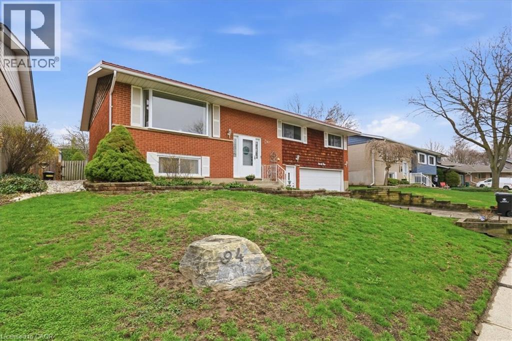 94 COLEBROOK Court thumbnail 2