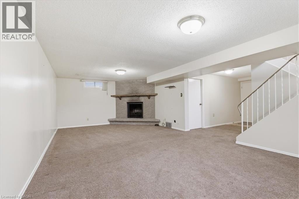 94 COLEBROOK Court thumbnail 26