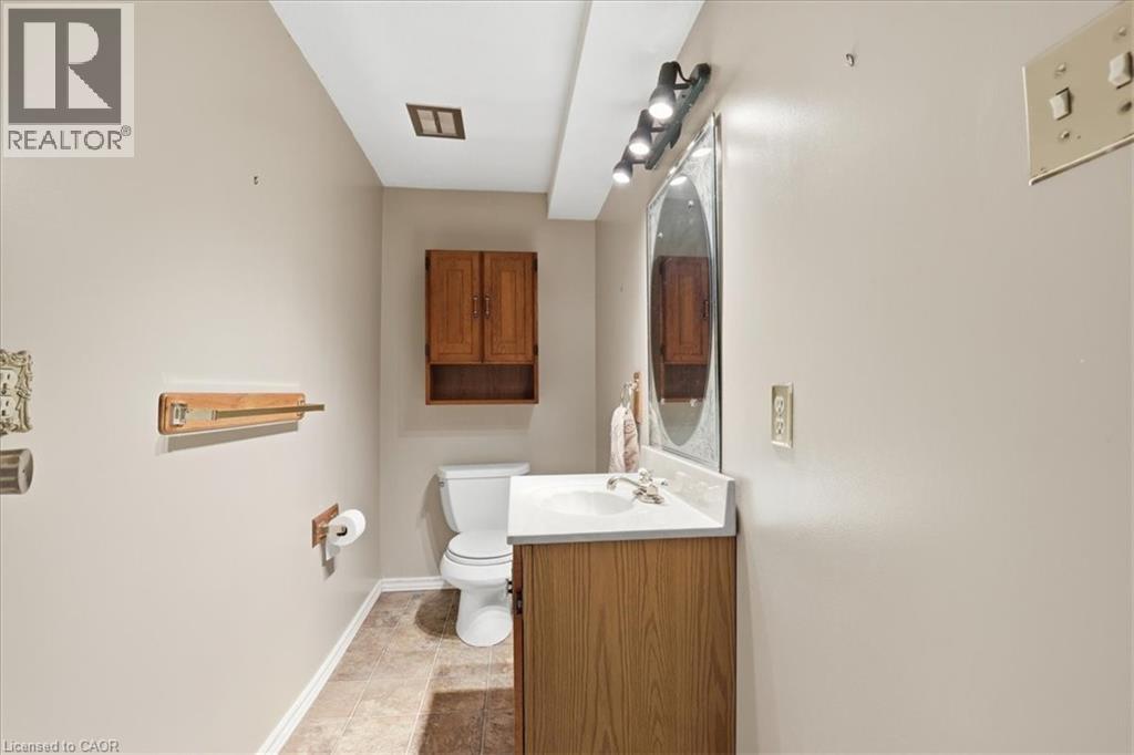 94 COLEBROOK Court thumbnail 28