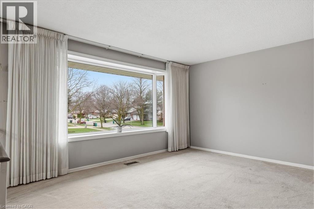 94 COLEBROOK Court thumbnail 3