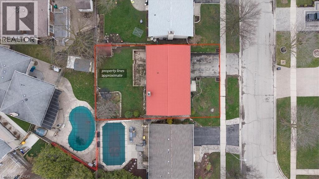 94 COLEBROOK Court thumbnail 35