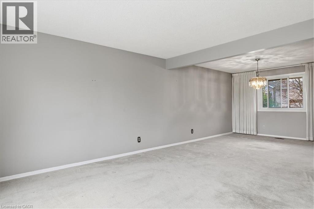 94 COLEBROOK Court thumbnail 4