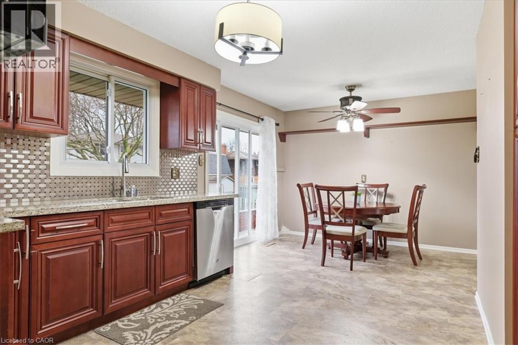 94 COLEBROOK Court thumbnail 8