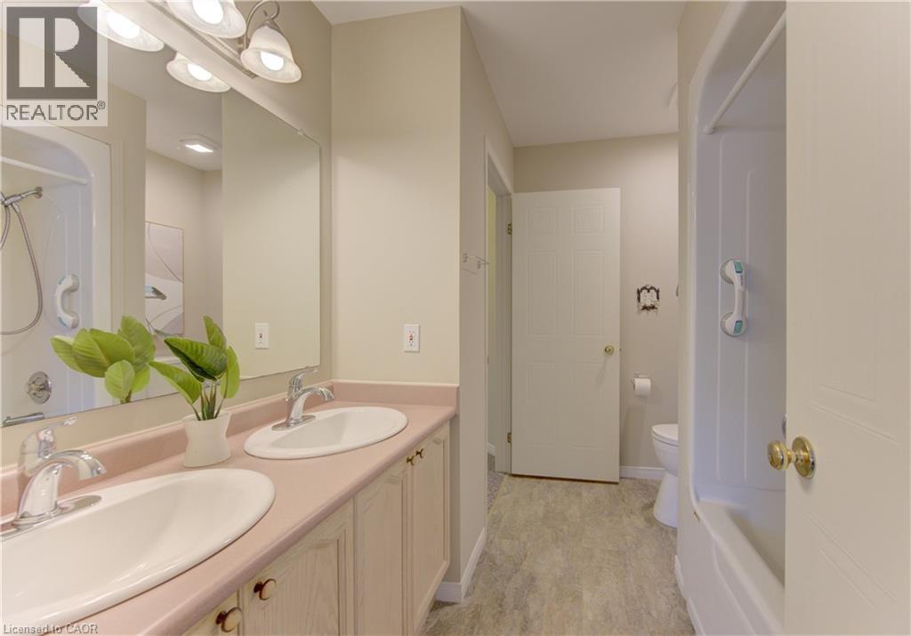 20 FORREST Avenue W Unit# 10 thumbnail 23