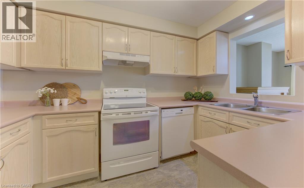 20 FORREST Avenue W Unit# 10 thumbnail 9