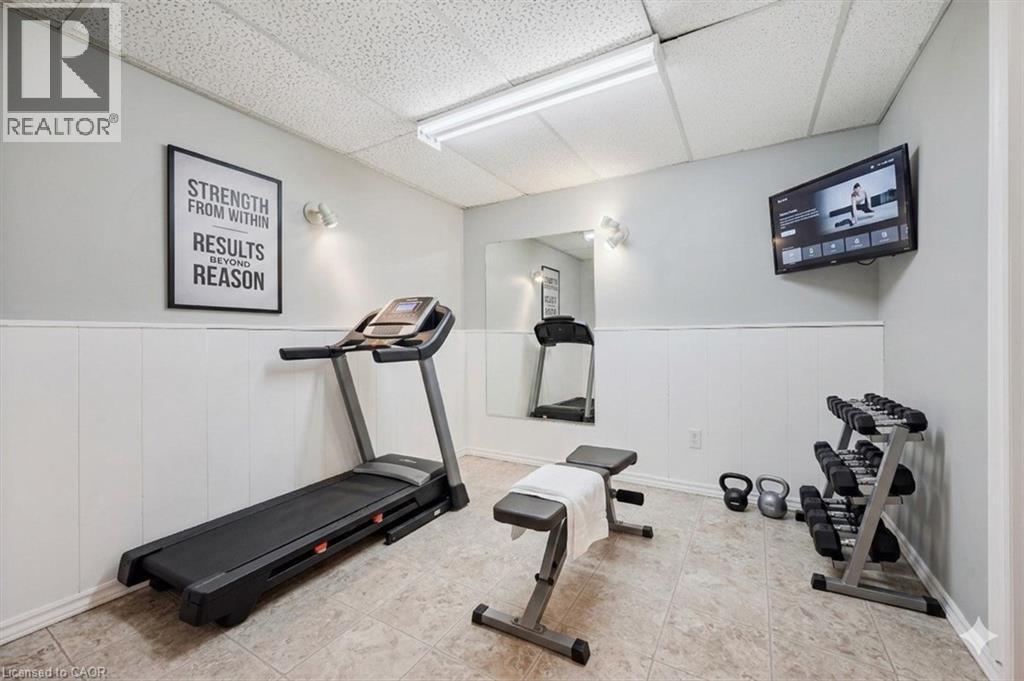 423 CADBURY Court Unit# A thumbnail 28