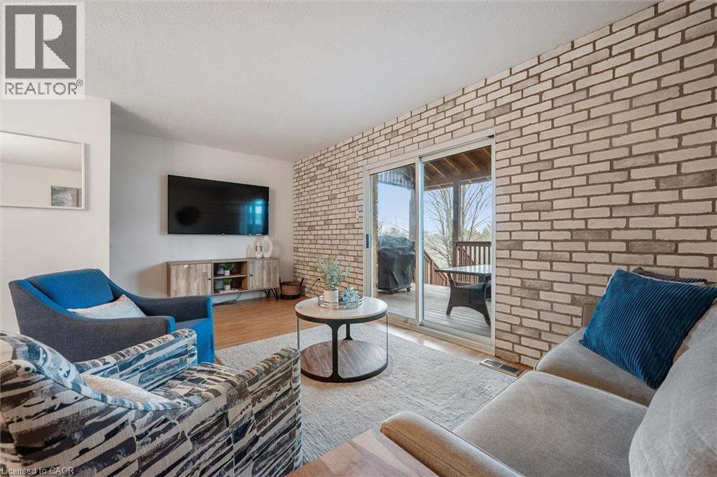 423 CADBURY Court Unit# A thumbnail 11