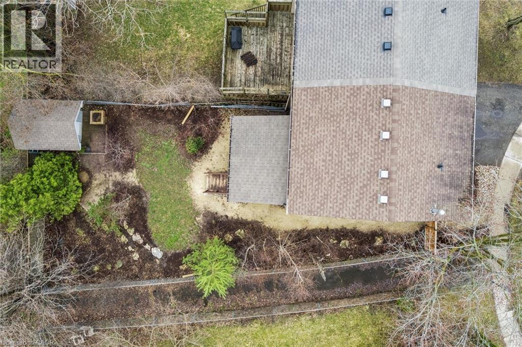 423 CADBURY Court Unit# A thumbnail 45