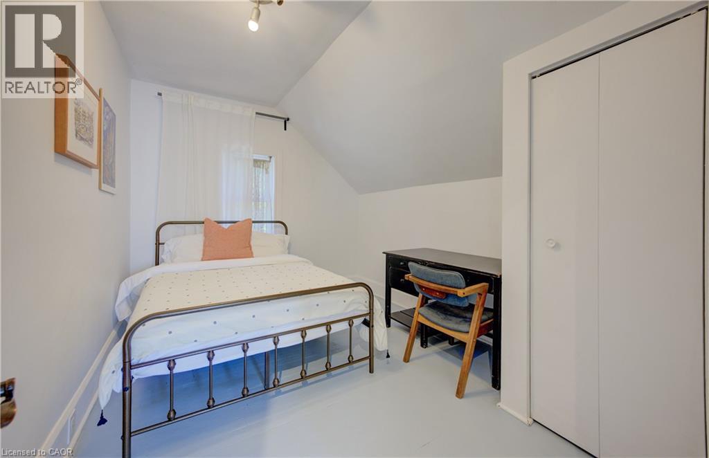 350 VICTORIA Street S thumbnail 11