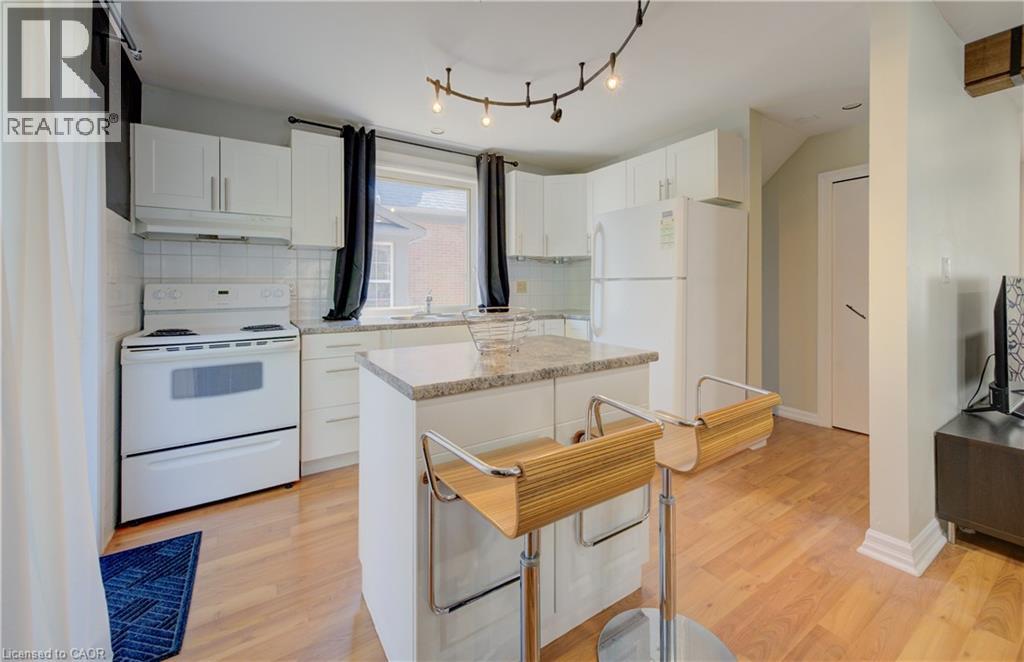 350 VICTORIA Street S thumbnail 6