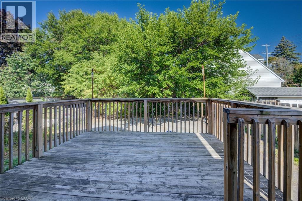 350 VICTORIA Street S thumbnail 18