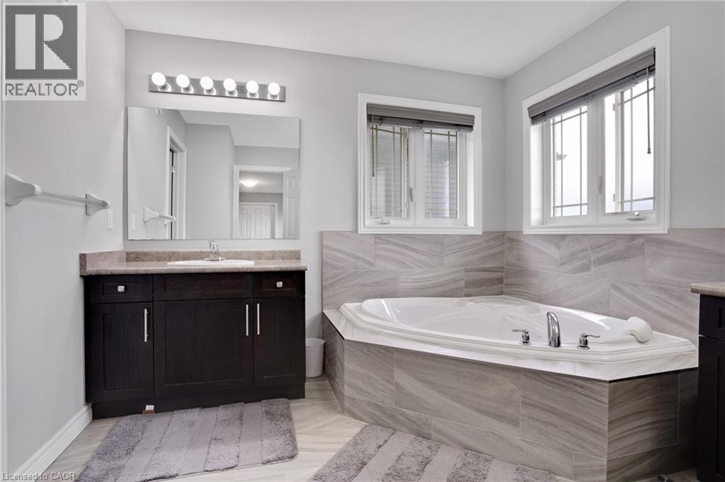 341 RIVERTRAIL Avenue thumbnail 32